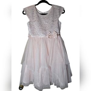 NWOT GIRLS GOWN LIGHT PINK DRESS FORMAL TULLE SIZE 12